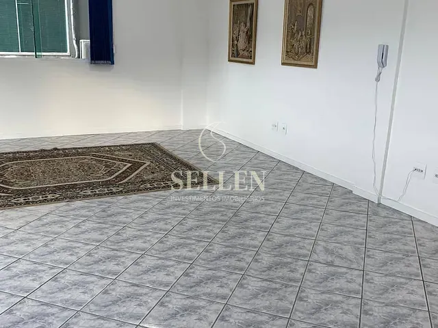 Sala à venda, no bairro Centro em Balneário Camboriú