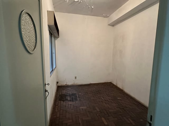 Sala com 163m², à venda, no bairro Centro em Pelotas