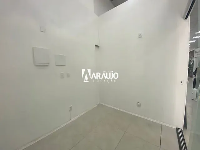 Sala para alugar, no bairro Centro em Itajaí