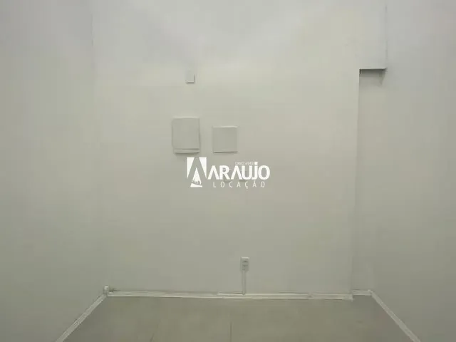 Sala para alugar, no bairro Centro em Itajaí