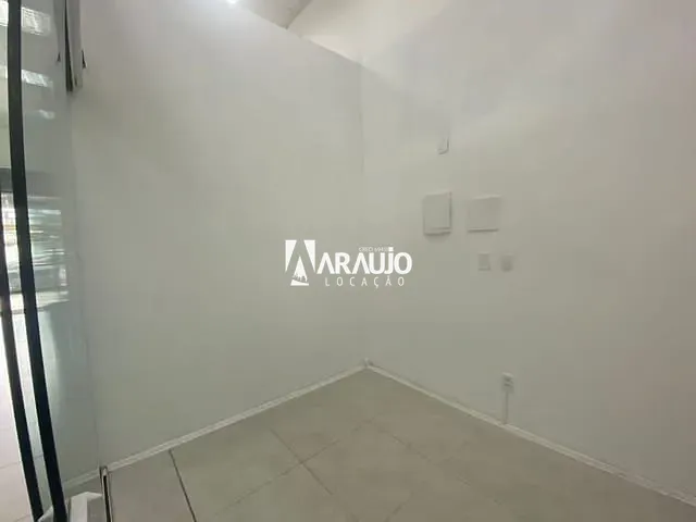Sala para alugar, no bairro Centro em Itajaí
