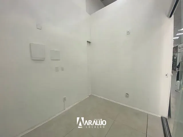 Sala para alugar, no bairro Centro em Itajaí