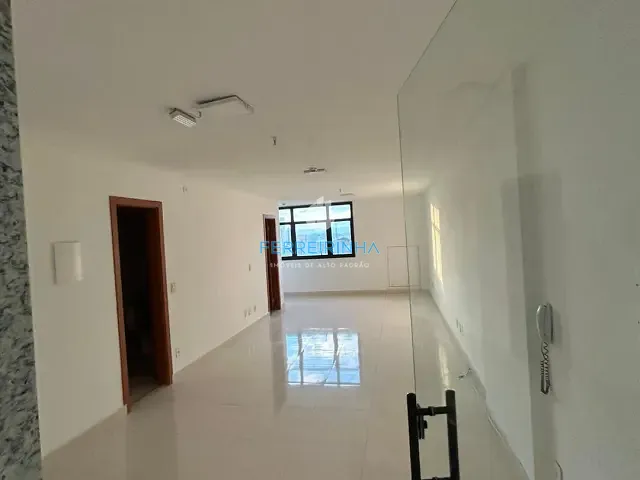 Sala à venda, no bairro Centro em São José dos Campos