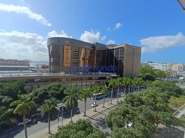 Sala com 88m², para alugar, no bairro Centro em Rio de Janeiro