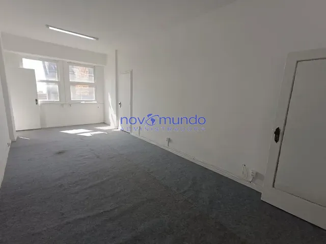 Sala com 88m², para alugar, no bairro Centro em Rio de Janeiro