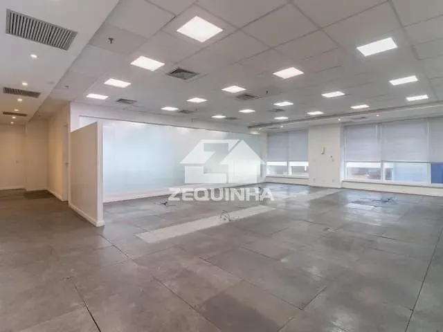 Sala com 296m², para alugar, no bairro Butanta em Sao Paulo