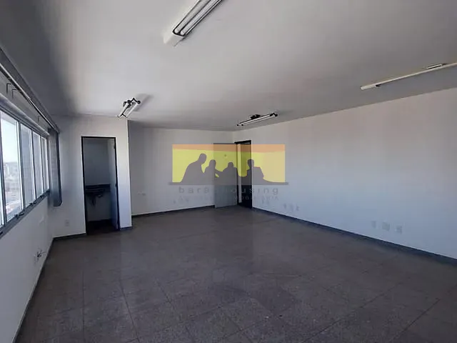 Sala com 30m², para alugar, no bairro Centro em Campinas