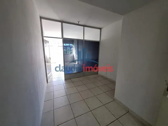 Sala para alugar, no bairro Centro em Barra Mansa