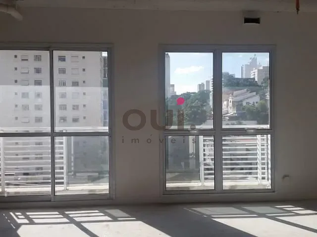 Sala à venda ou para alugar, no bairro Pinheiros em São Paulo