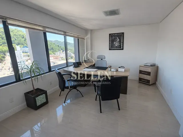 Sala para alugar, no bairro Centro em Balneário Camboriú