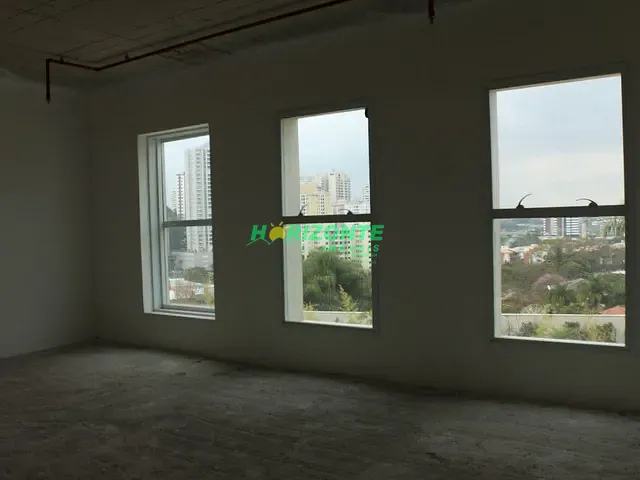 Sala com 41m², para alugar, no bairro Jardim das Colinas em São José dos Campos