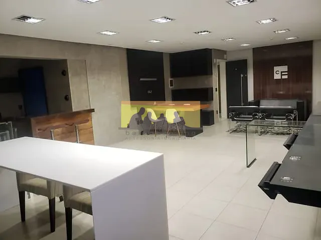 Sala à venda ou para alugar, no bairro Centro em Campinas