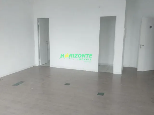 Sala com 38m², para alugar, no bairro Jardim das Colinas em São José dos Campos