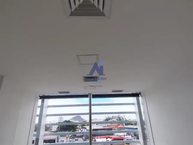 Sala para alugar, no bairro Recreio dos Bandeirantes em Rio de Janeiro