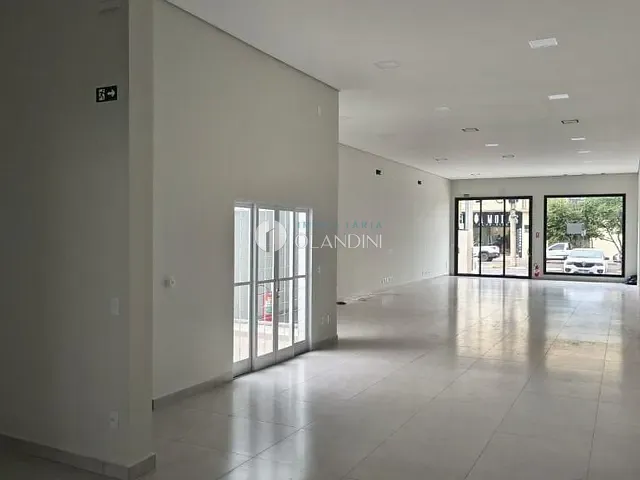 Sala com 190m², para alugar, no bairro Centro em Artur Nogueira