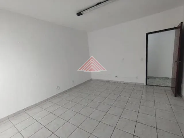 Sala com 35m², para alugar, no bairro Vila Bocaina em Mauá