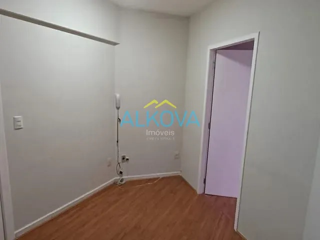 Sala com 22m², para alugar, no bairro Jardim Satélite em São José dos Campos