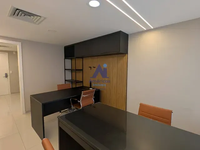 Sala à venda ou para alugar, no bairro Recreio dos Bandeirantes em Rio de Janeiro
