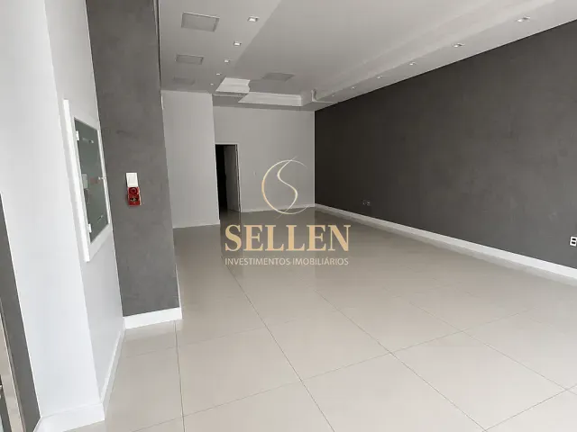 Sala para alugar, no bairro Centro em Balneário Camboriú