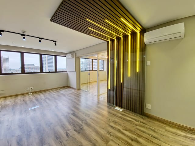 Foto do Sala - Ampla sala à venda ou aluguel para grandes escritórios ou clinica, com vista Parque, Parque Una, Pelotas, RS | UP Imóveis