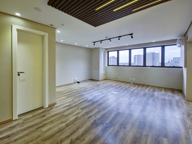 Foto do Sala - Ampla sala à venda ou aluguel para grandes escritórios ou clinica, com vista Parque, Parque Una, Pelotas, RS | UP Imóveis