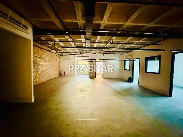 Sala à venda ou para alugar, no bairro Vila Hamburguesa em São Paulo