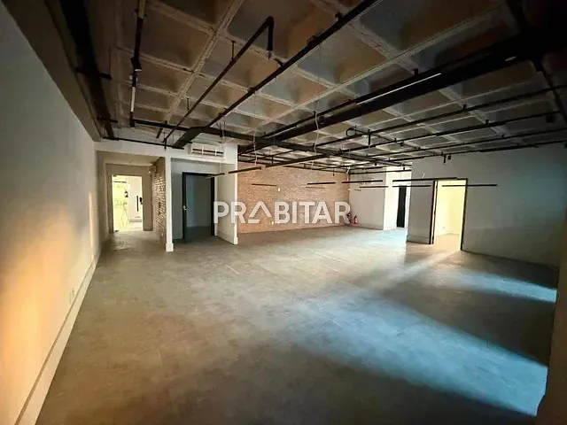 Sala à venda ou para alugar, no bairro Vila Hamburguesa em São Paulo