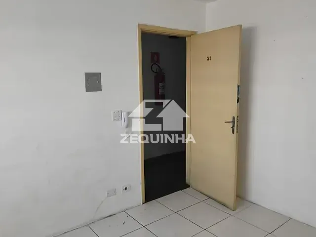 Sala com 16m², para alugar, no bairro Centro em Osasco