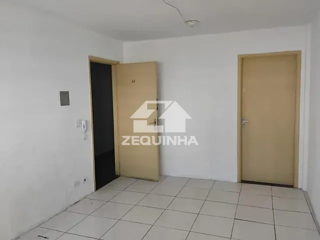 Sala com 16m², para alugar, no bairro Centro em Osasco