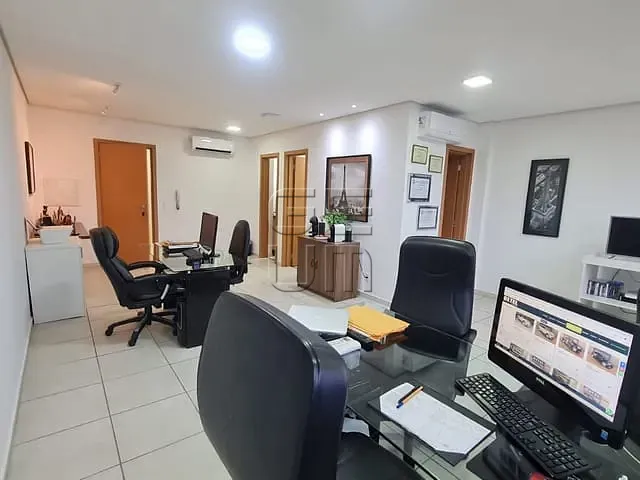 Sala à venda ou para alugar, no bairro Jardim Londrilar em Londrina