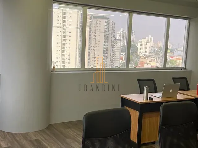 Sala à venda, no bairro Centro em Santo André