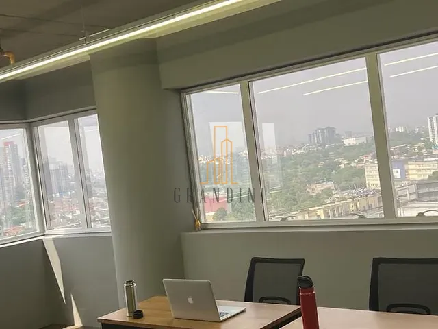 Sala à venda, no bairro Centro em Santo André
