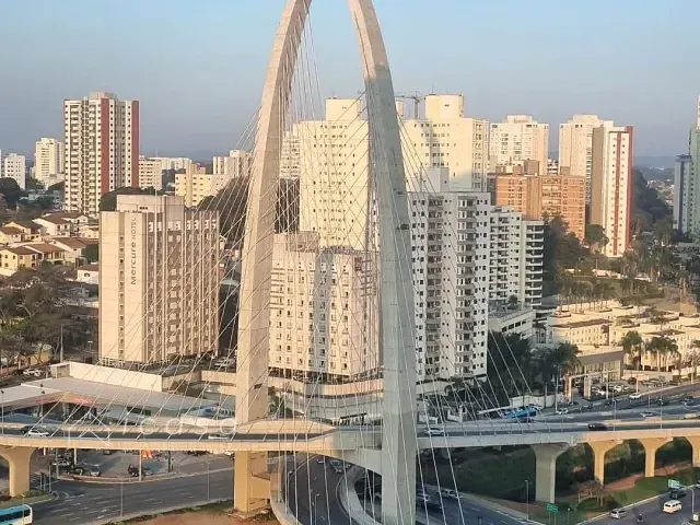 Sala com 33m², para alugar, no bairro Jardim Colinas em São José dos Campos