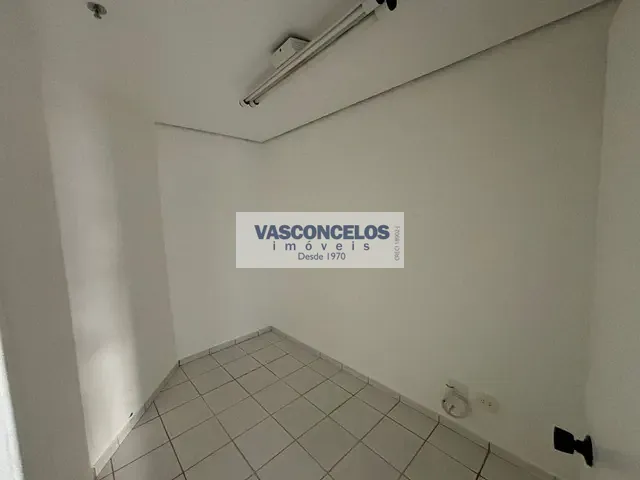 Sala com 36m², para alugar, no bairro Jardim Aquarius em São José dos Campos