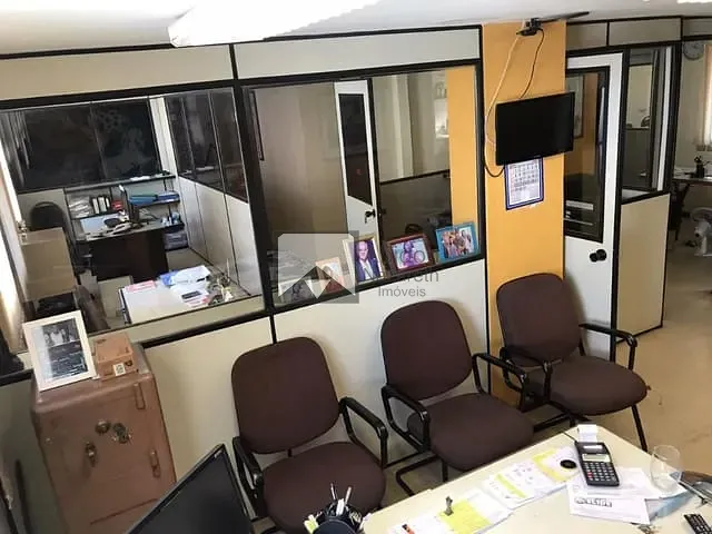 Sala com 86m², à venda, no bairro Centro em Niterói