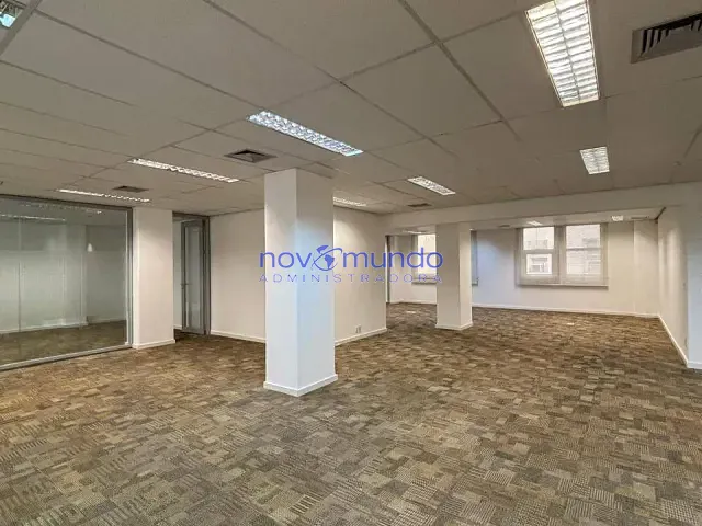 Sala com 309m², para alugar, no bairro Centro em Rio de Janeiro
