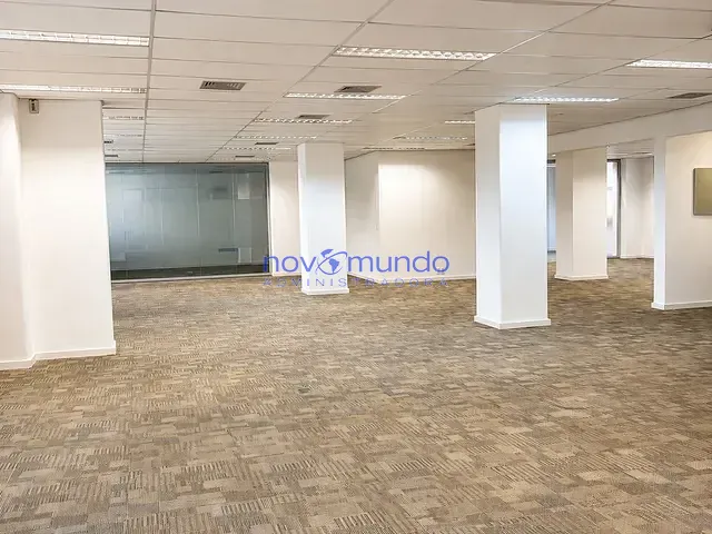 Sala com 309m², para alugar, no bairro Centro em Rio de Janeiro