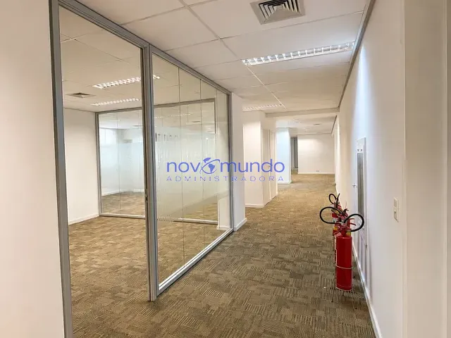 Sala com 309m², para alugar, no bairro Centro em Rio de Janeiro