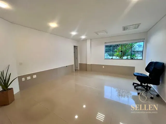 Sala para alugar, no bairro Ariribá em Balneário Camboriú
