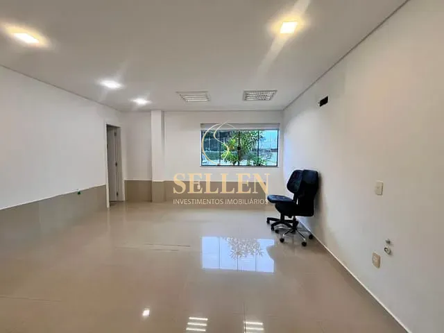 Sala para alugar, no bairro Ariribá em Balneário Camboriú