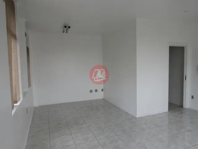 Sala para alugar, no bairro Rio Branco em Porto Alegre
