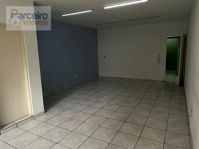 Sala com 50m², para alugar, no bairro Vila Ivone em São Paulo