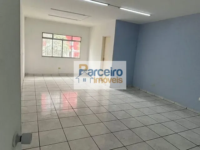 Sala com 50m², para alugar, no bairro Vila Ivone em São Paulo
