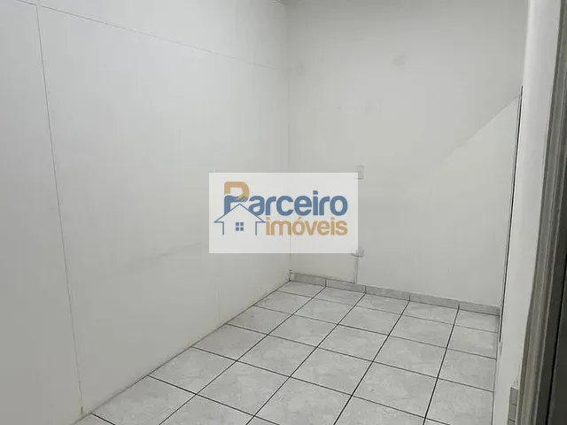 Sala com 50m², para alugar, no bairro Vila Ivone em São Paulo
