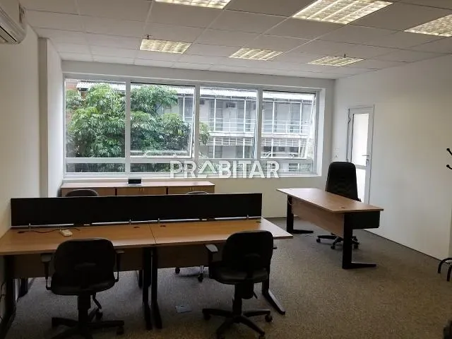 Sala à venda, no bairro Alphaville Centro Industrial e Empresarial/Alphaville. em Barueri