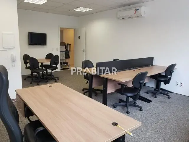 Sala à venda, no bairro Alphaville Centro Industrial e Empresarial/Alphaville. em Barueri