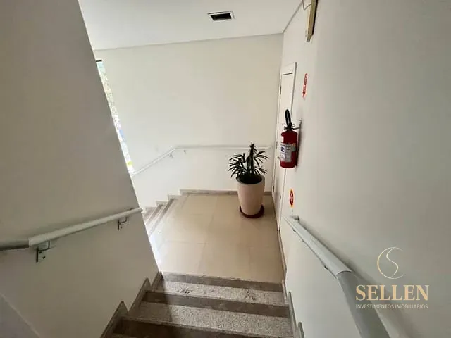 Sala para alugar, no bairro Ariribá em Balneário Camboriú