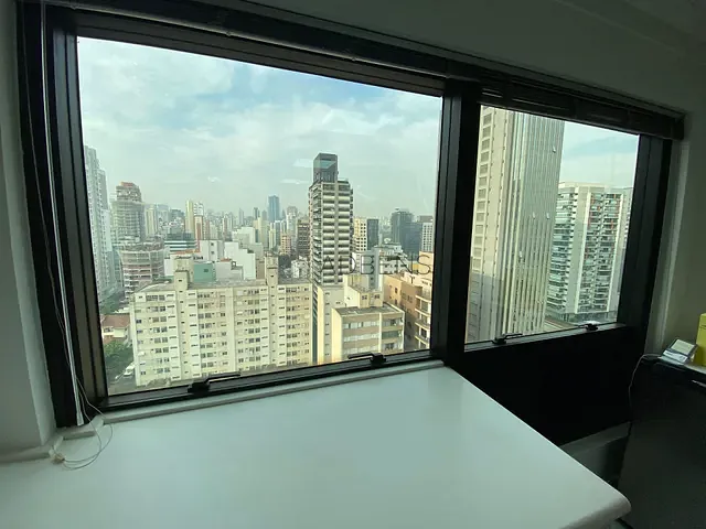 Sala à venda, no bairro Pinheiros em São Paulo