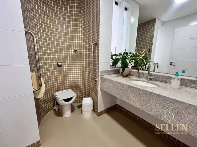 Sala para alugar, no bairro Ariribá em Balneário Camboriú