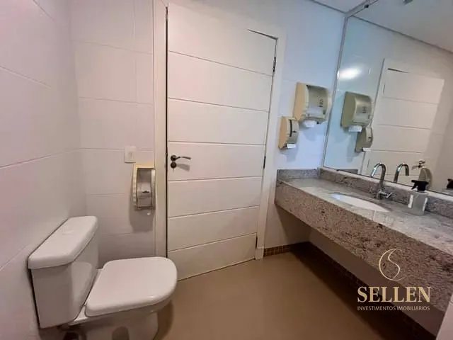 Sala para alugar, no bairro Ariribá em Balneário Camboriú